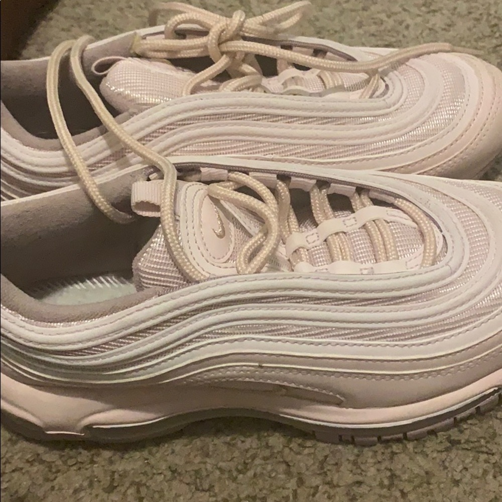 Lightly used Tennis shoes